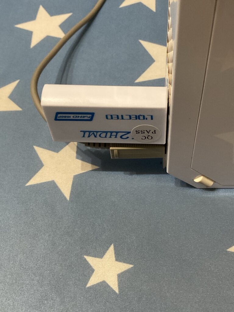 Wii変換機差し込み